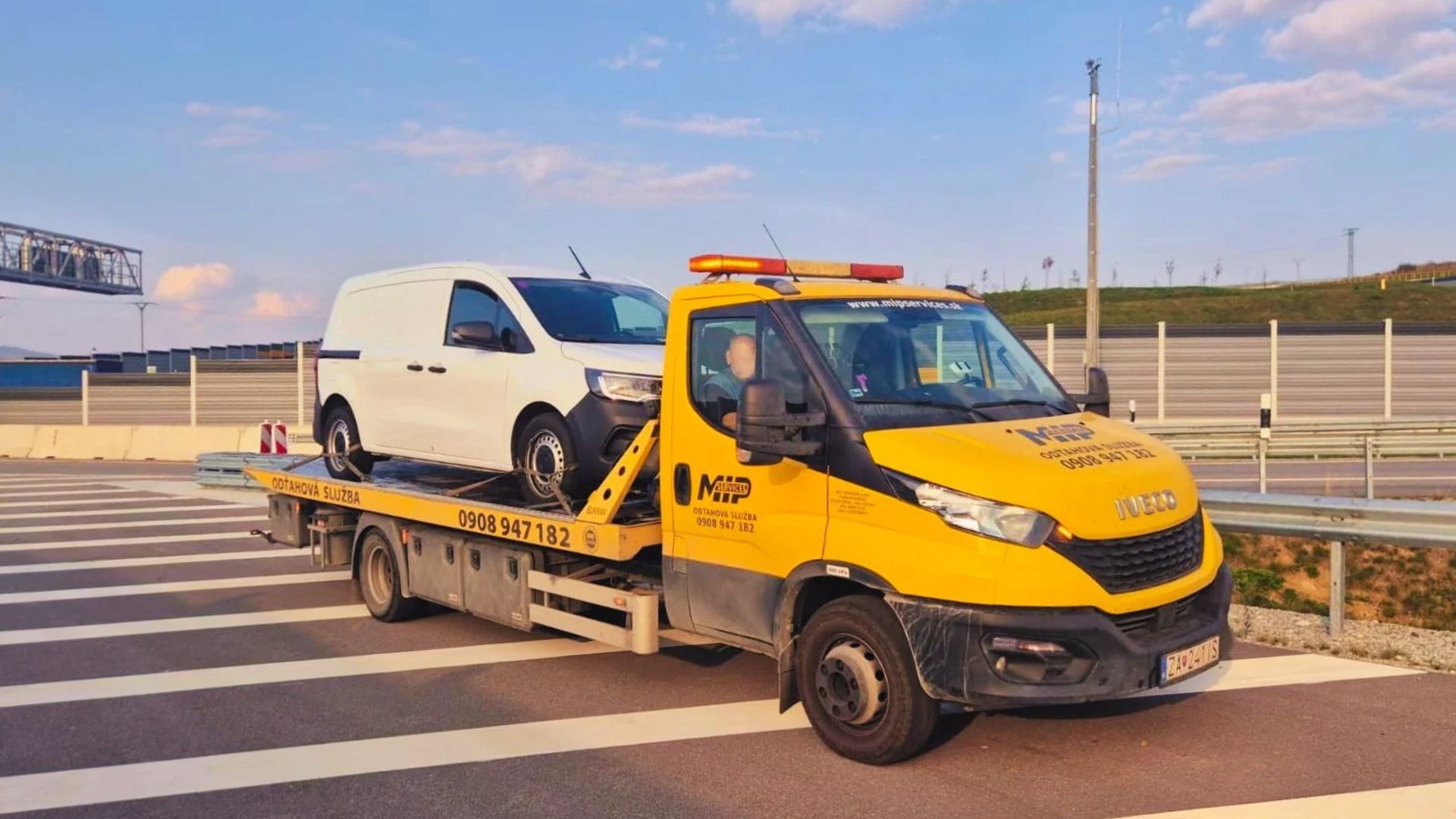 MIP SERVICES v teréne – odťahy a pomoc na ceste